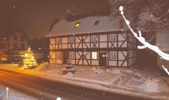 Land-Gut-Hotel Raeuber Lippoldskrug Alfeld  Exterior photo