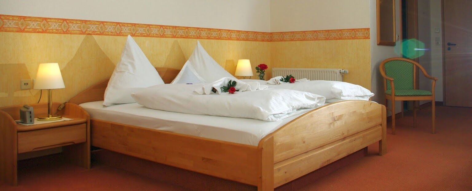 Land-Gut-Hotel Raeuber Lippoldskrug Alfeld  Exterior photo